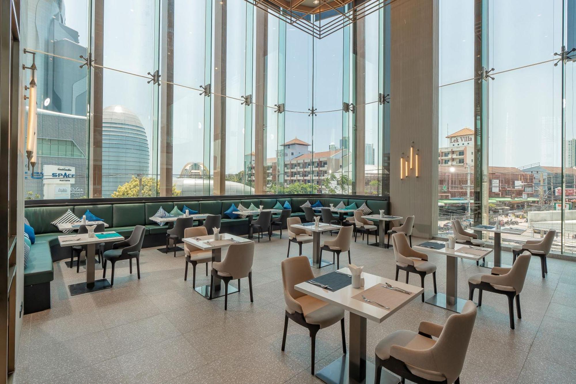 Akara Hotel Pattaya Dış mekan fotoğraf
