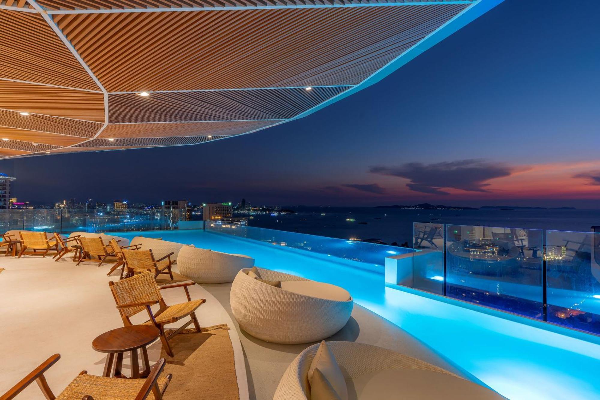 Akara Hotel Pattaya Dış mekan fotoğraf