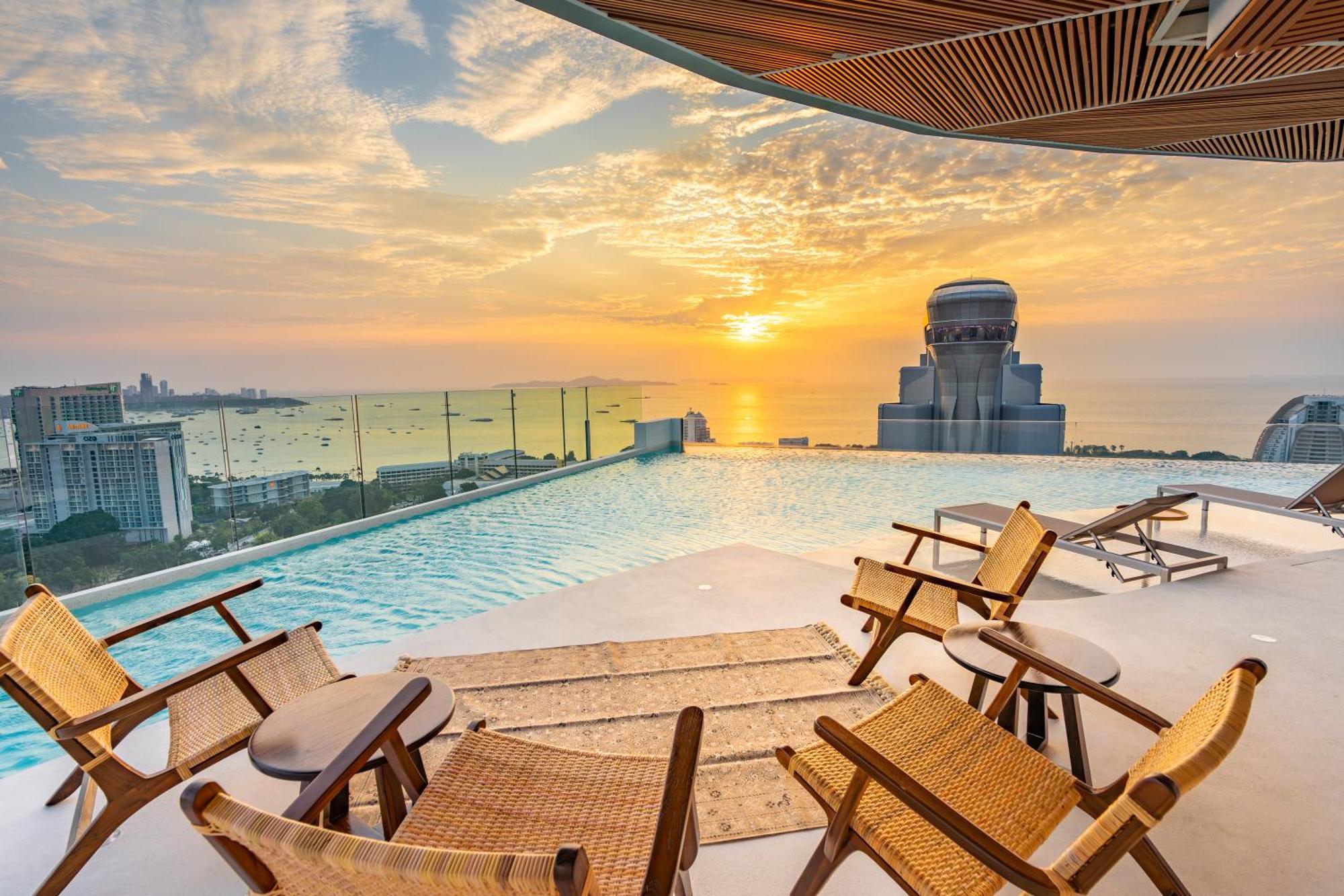 Akara Hotel Pattaya Dış mekan fotoğraf
